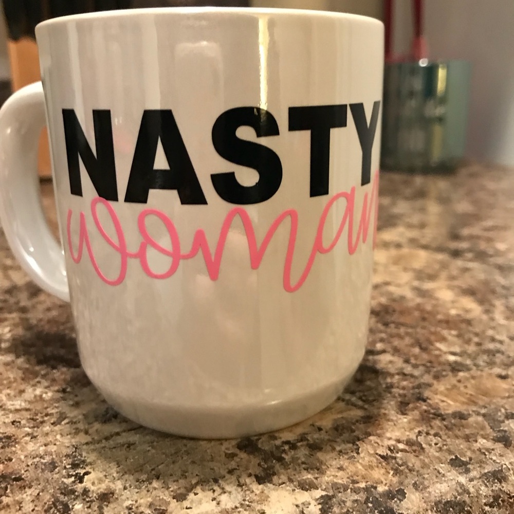 Customizable mugs
